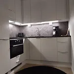 Keskusta Uusi Kalustettu Kaksio. Kuopio